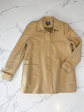 Pendleton tan swing coat with gold tone turn-lock closures